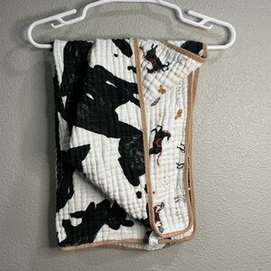 Red Rovr Organic Cotton Muslin Quilted Baby Blanket Howdy Horse Unisex